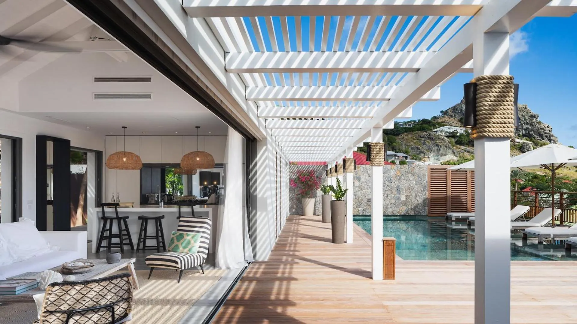 Hillside Villa With Lovely Decor St. Barthelemy
