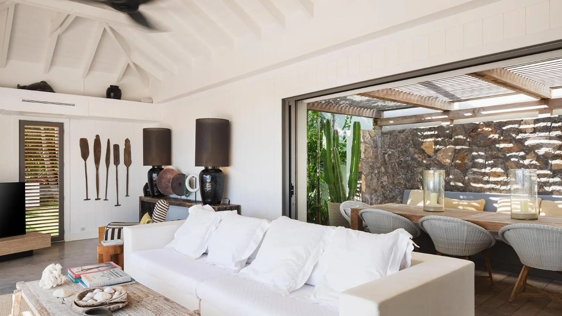 Hillside Villa With Lovely Decor St. Barthelemy